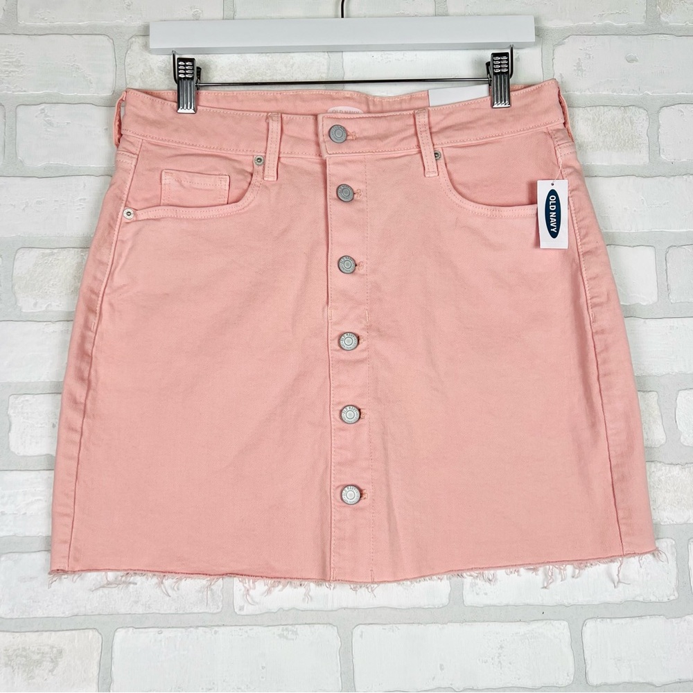 Old Navy Women's Pink Denim Mini Skirt Frayed Hem Size 10 NEW Button up